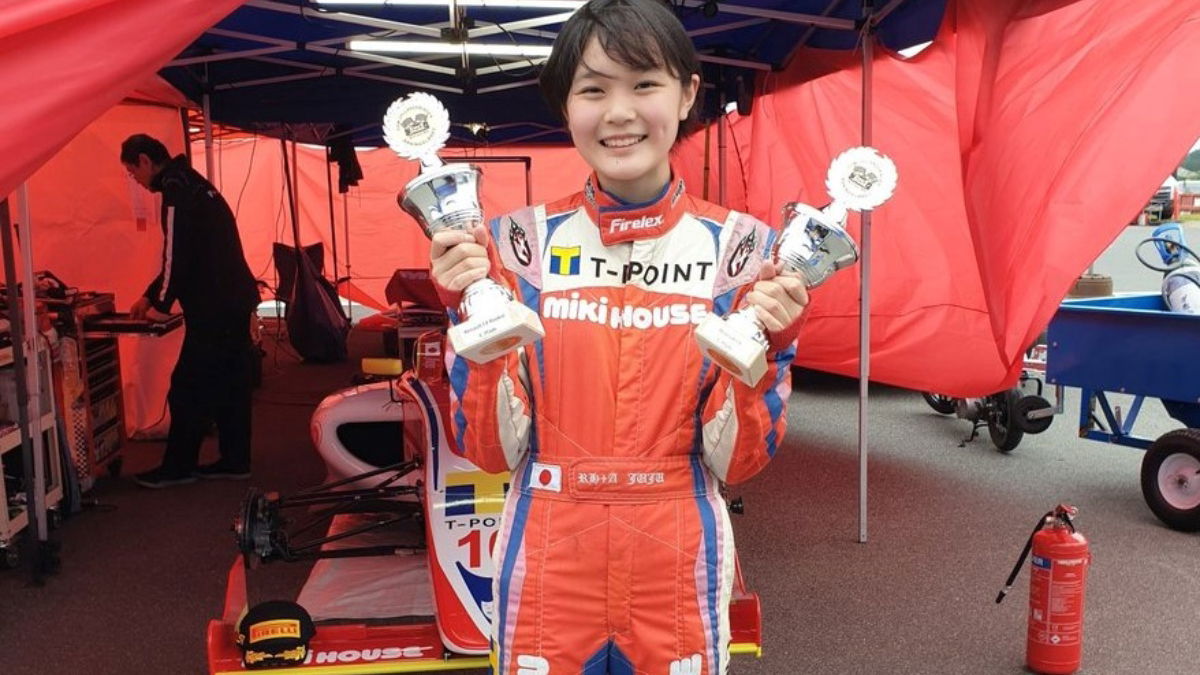 Putri mantan pembalap F1 berusia 14 tahun menang dalam debut balapan Eropa